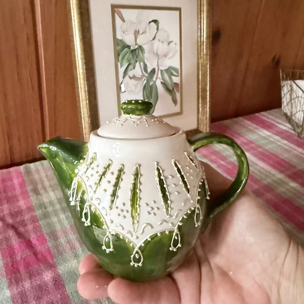 Unbranded artisan green